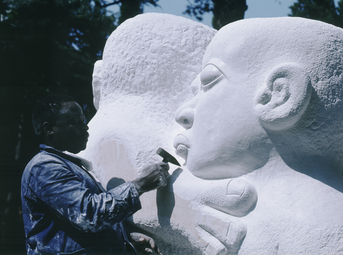 Cultural Diplomacy and the Transnational Networks of the Gallery